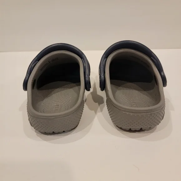 Rare Crocs Batman Superhero Sandals | Infant Size C5 | Blue, Yellow, Size 5 Baby - Picture 7 of 10